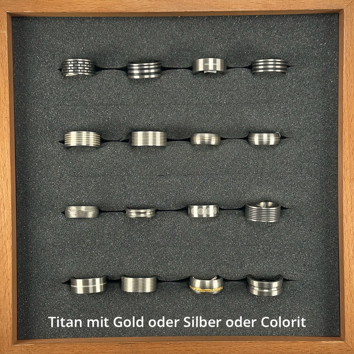Titan mit Gold oder Silber oder Colorit.jpg